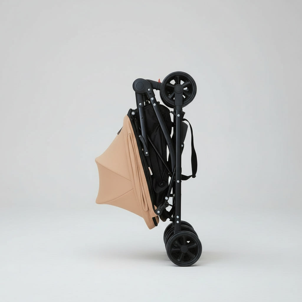 poussette-canne-compacte-beige_plié