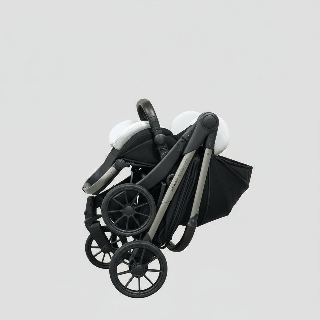 Poussette_compacte_naissance_noir_plié